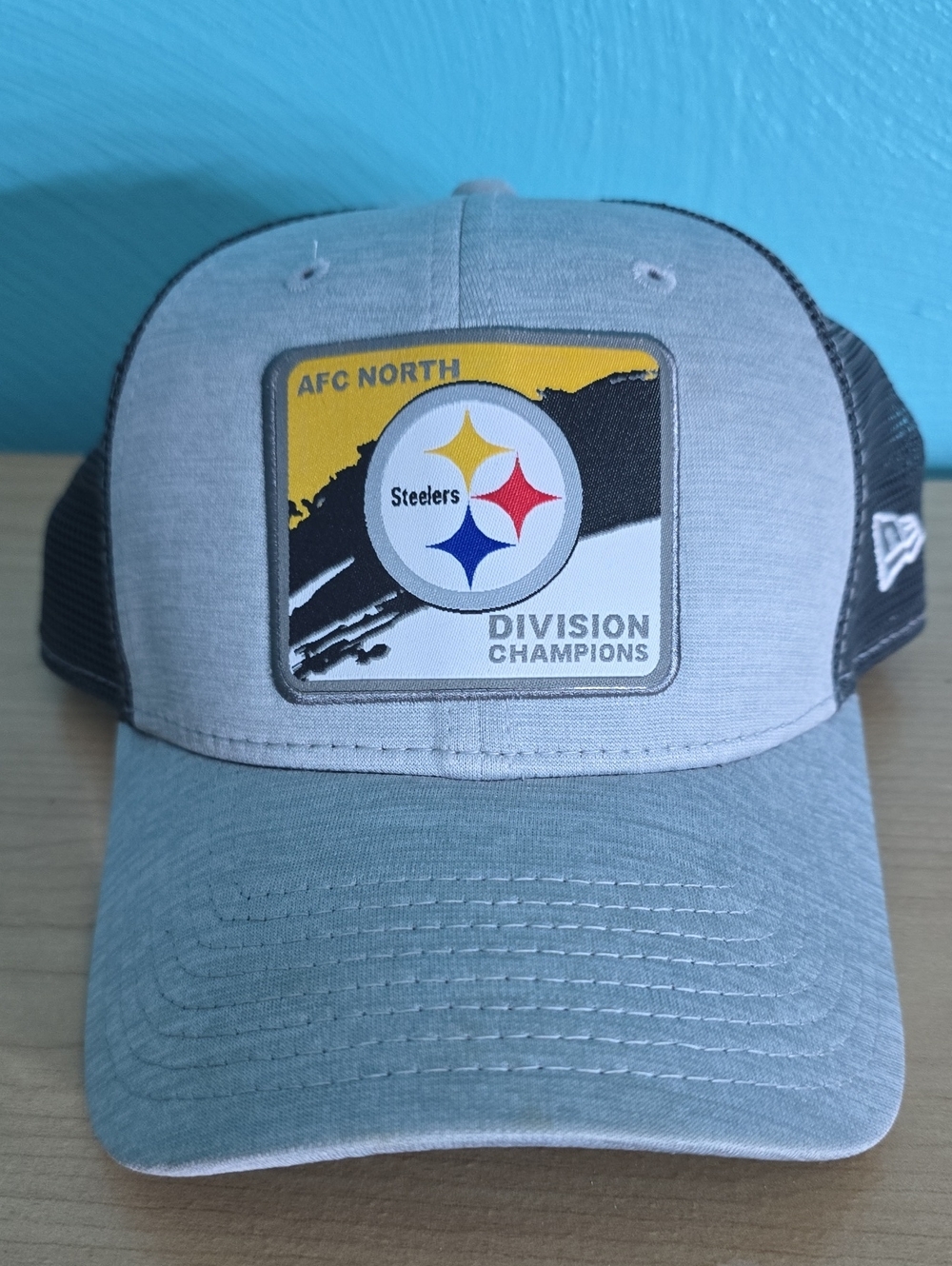 Pittsburgh Steelers Gray Trucker Cap - Division Champions Patch